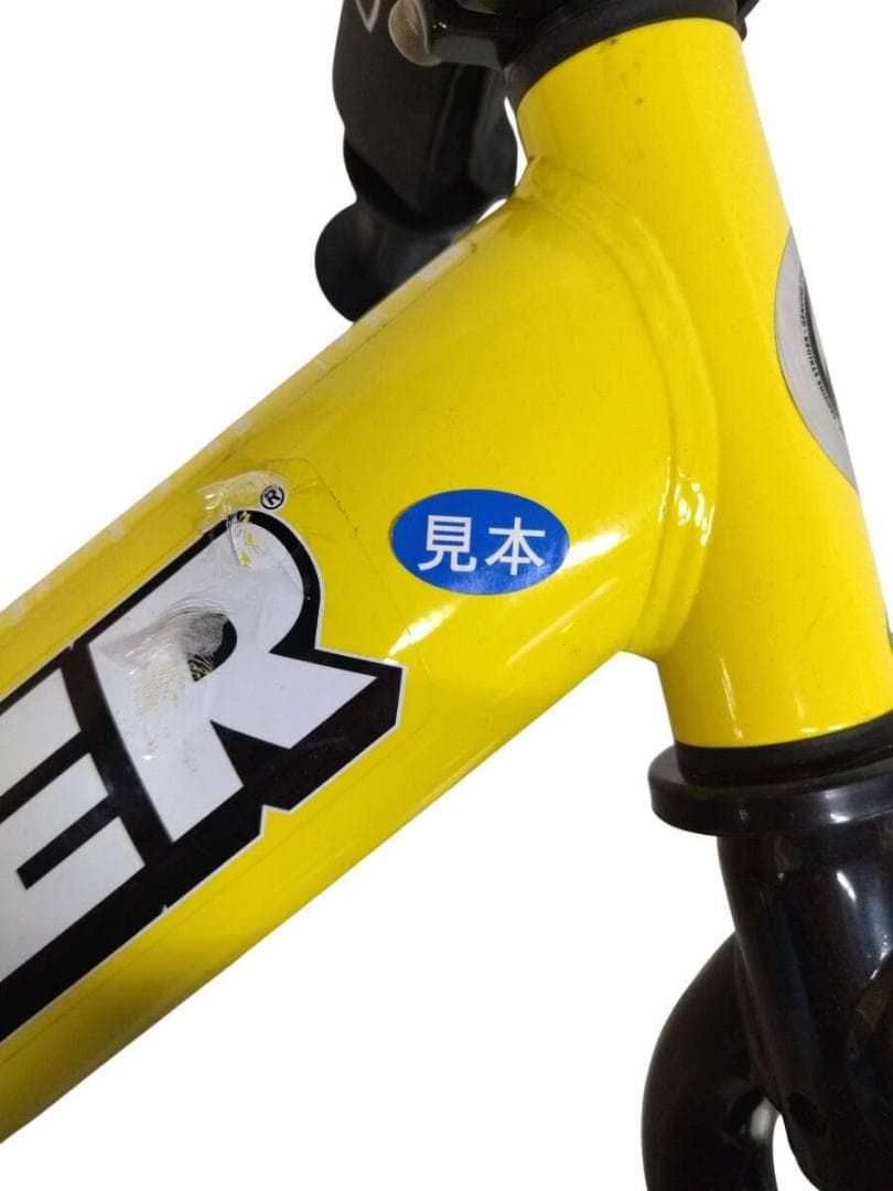 さ*こ様 展示品 超美品 ストライダー 12 スポーツ イエロー 本体