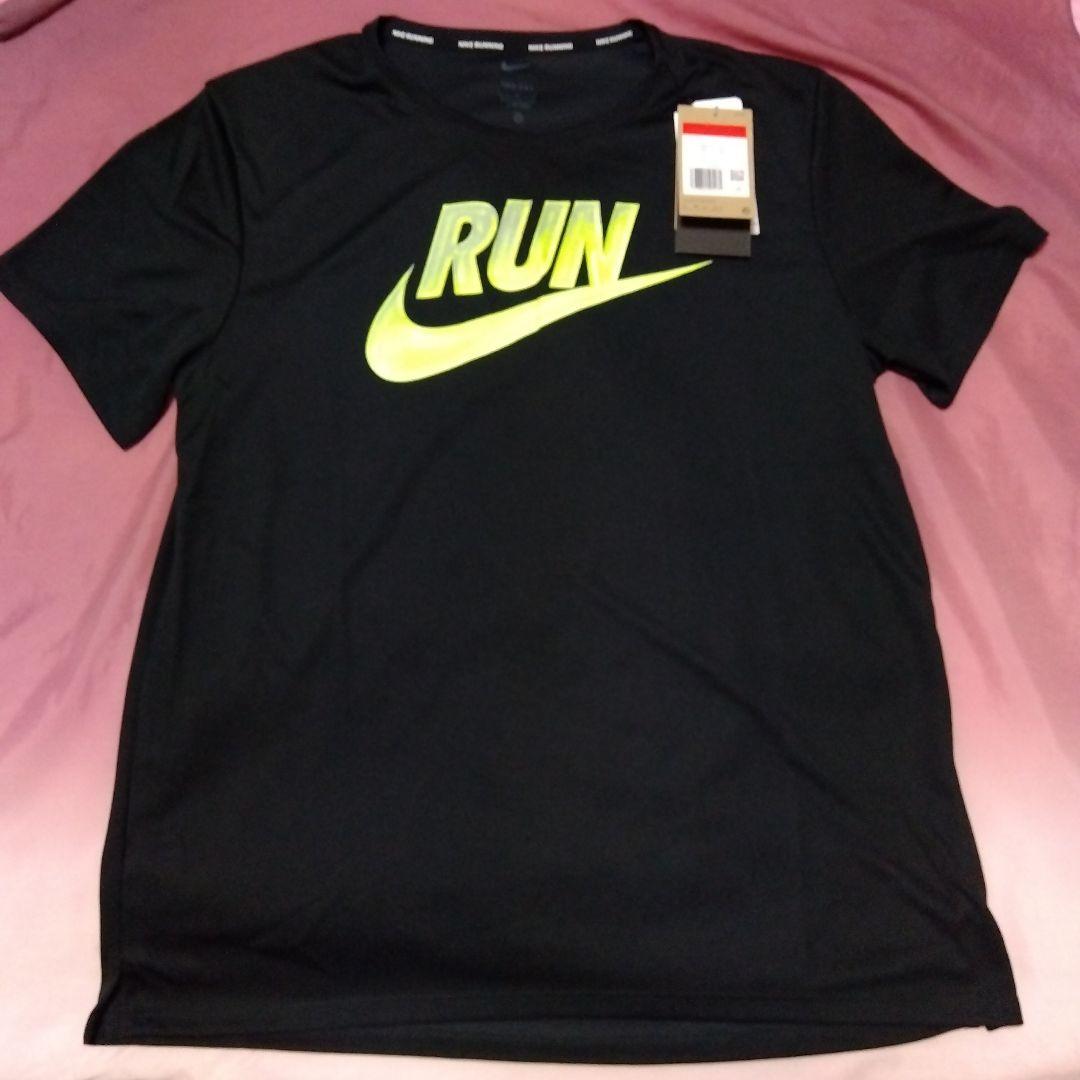 Nike DRI-FIT RUN Tシャツ＆ショートパンツセット