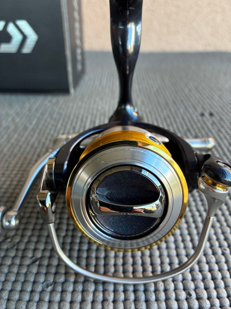 Daiwa 10セルテート　2500R スピニングリール