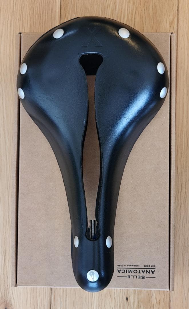 SELLE ANATOMICA X2 レザーサドルセラアナトミカ