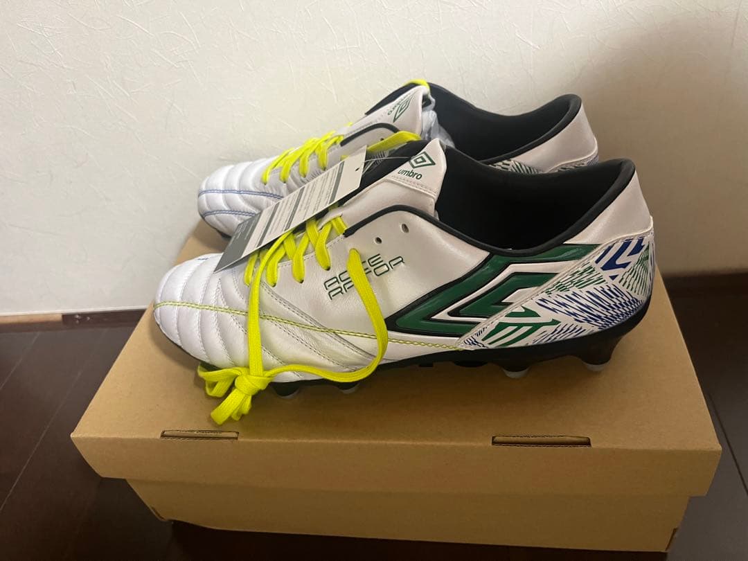 Umbro サッカーシューズ　アクセレイター　26.5