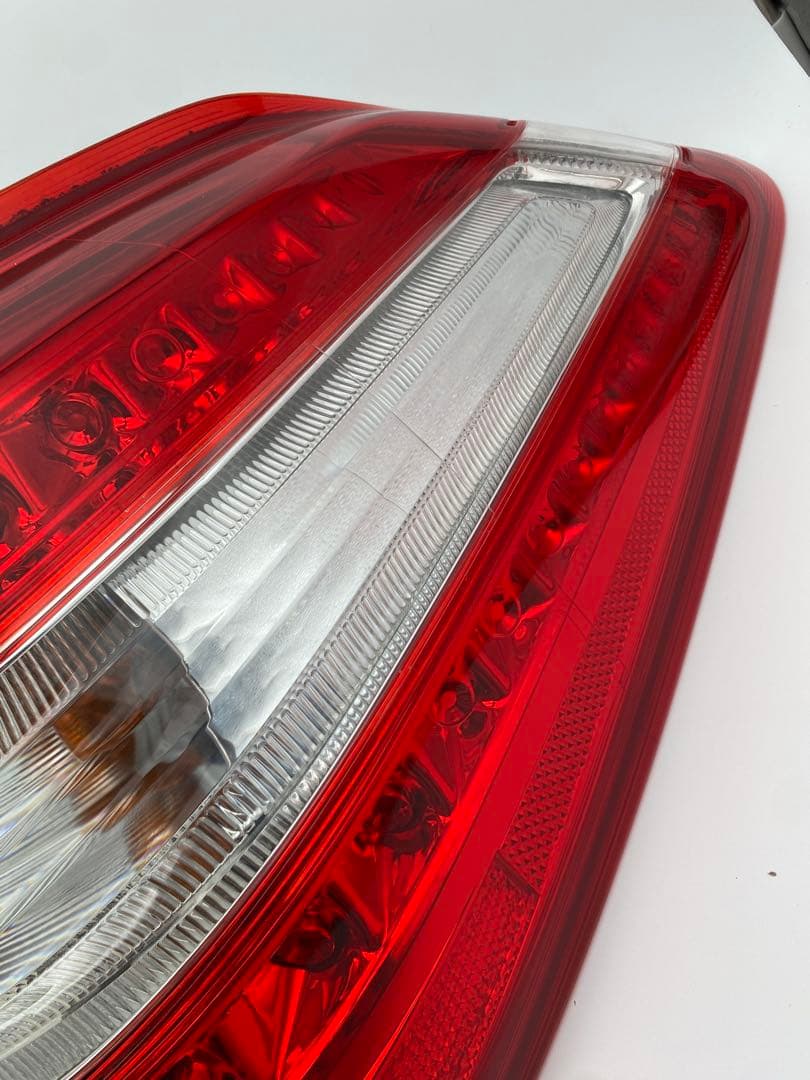 日産 ティアナ J32 純正 テールランプ 左右セット LED 点灯確認済み