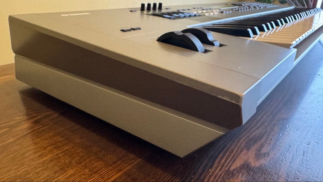 【Yamaha MOTIF 6】シンセサイザー 61鍵 中古美品