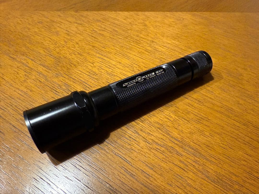 SUREFIRE 9P 懐中電灯