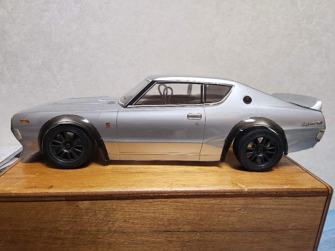 スカイライン 2000 GT-R　ケンメリ KPGC110 　ラジコン　ボディ