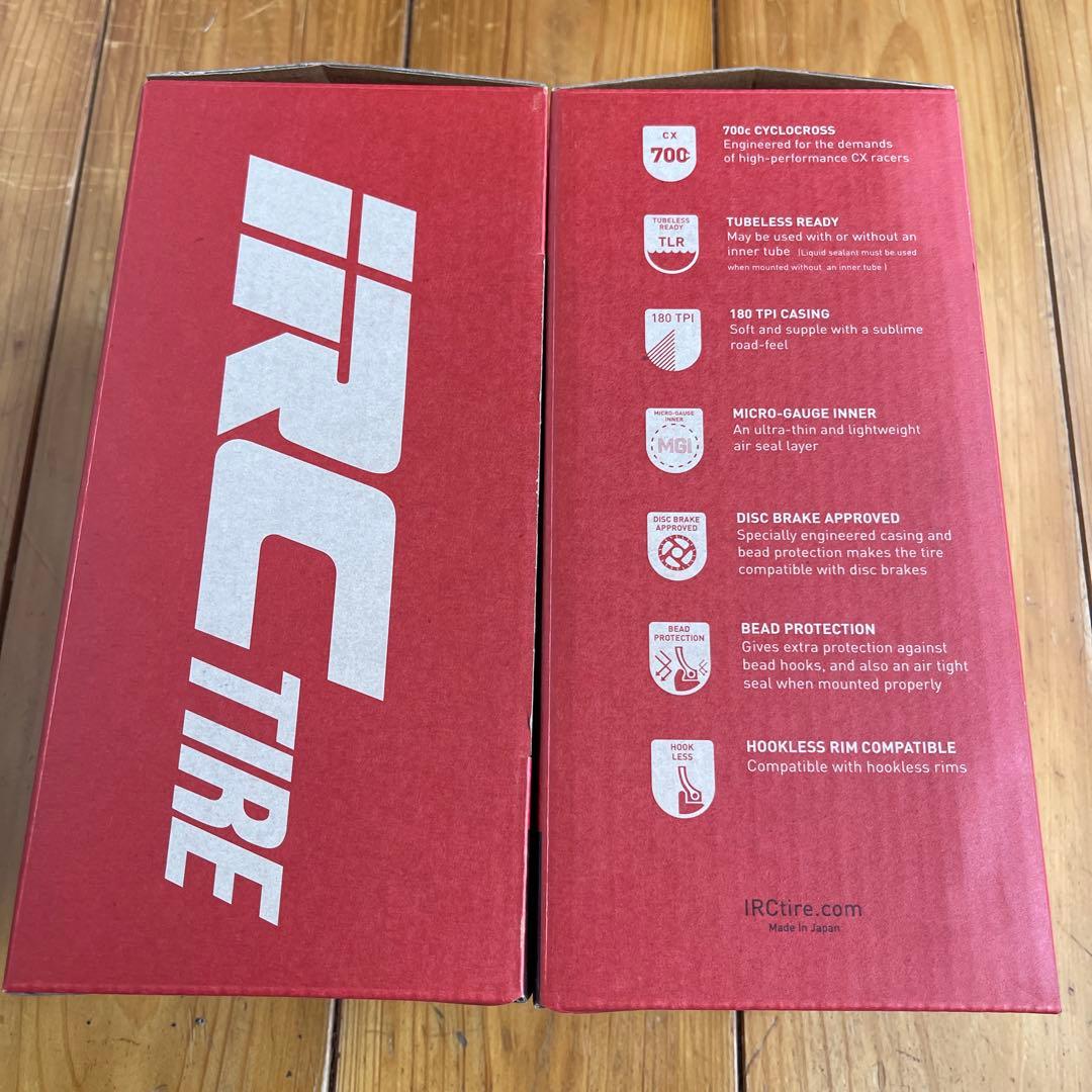 IRC SERAC CX TLR 700x32C チューブレスタイヤ2本セット