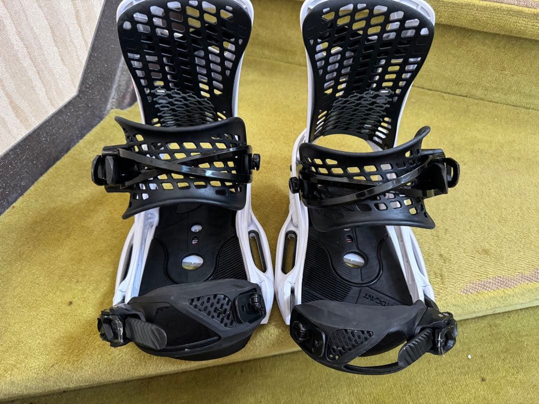 BURTON GENESIS ESTM スノーボードビン ディング