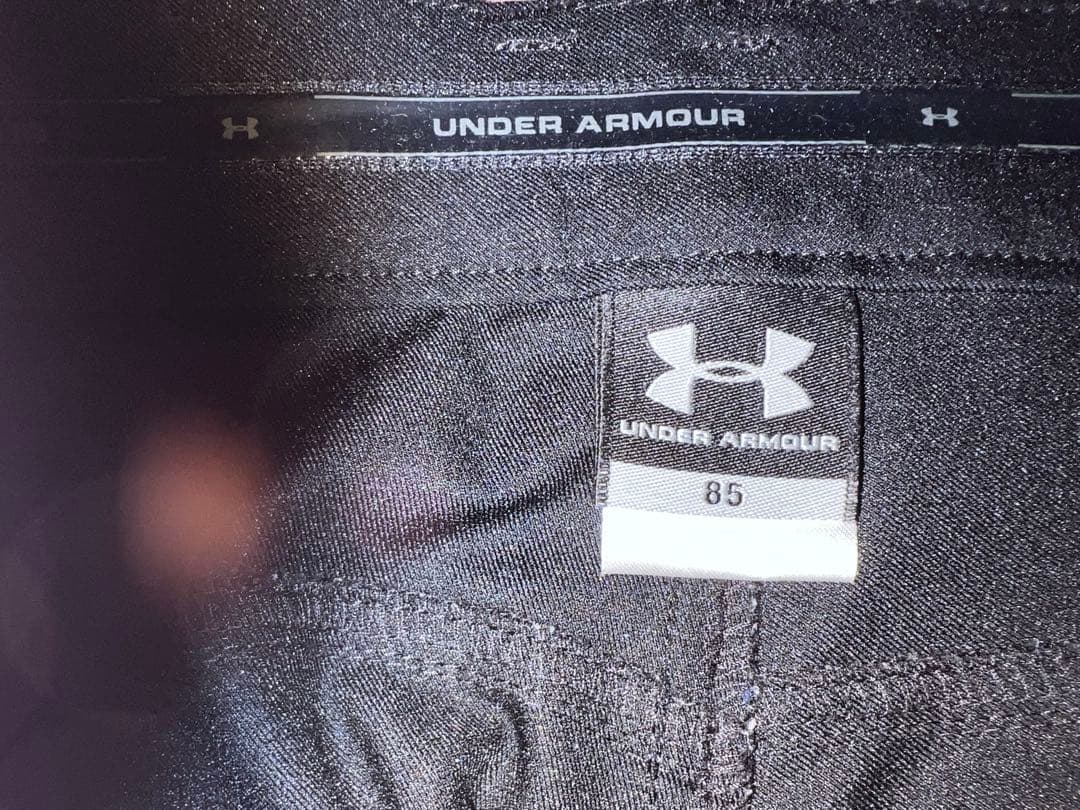 Under Armour ゴルフ ブラックパンツ ストレッチ素材