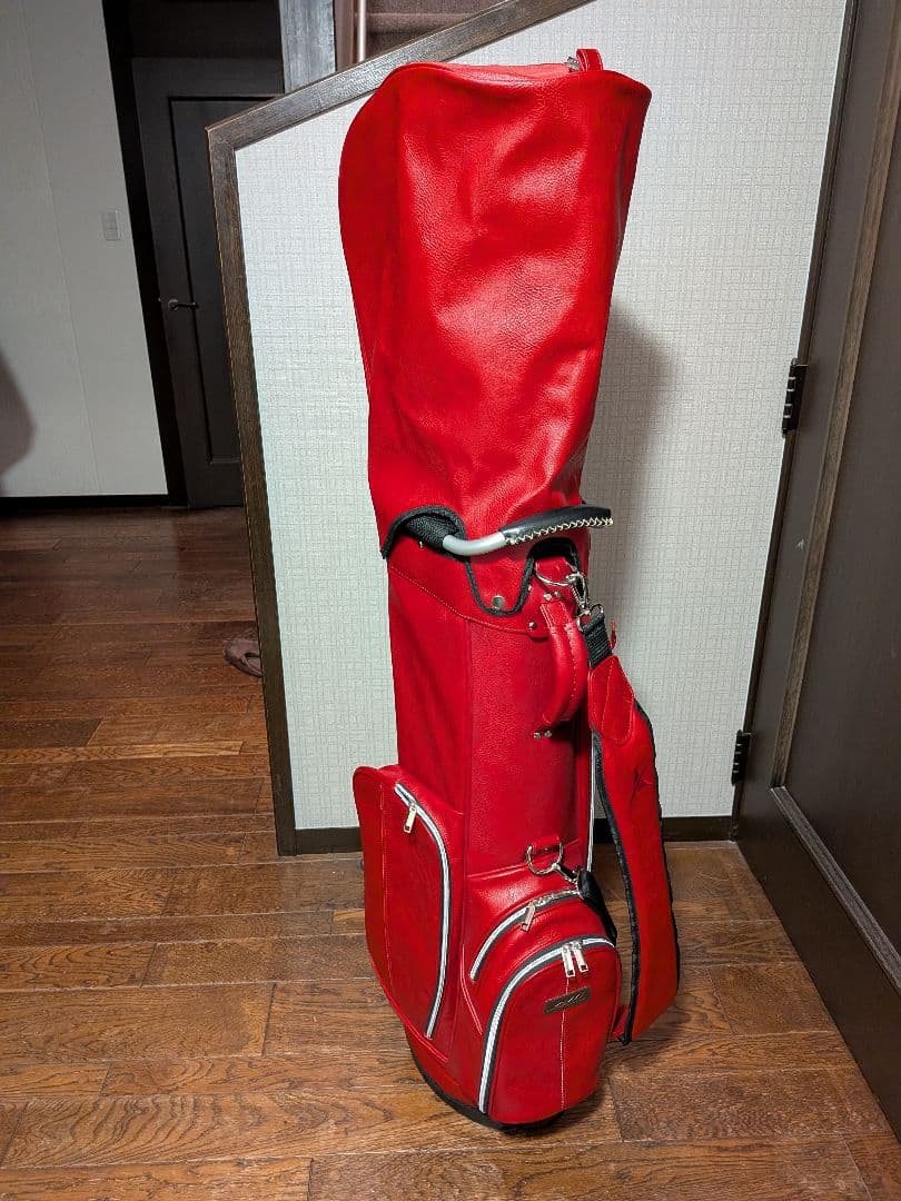 【極美品/お洒落】ゴルフバッグ スタンド式　キャディーバッグ　AXEL レザー