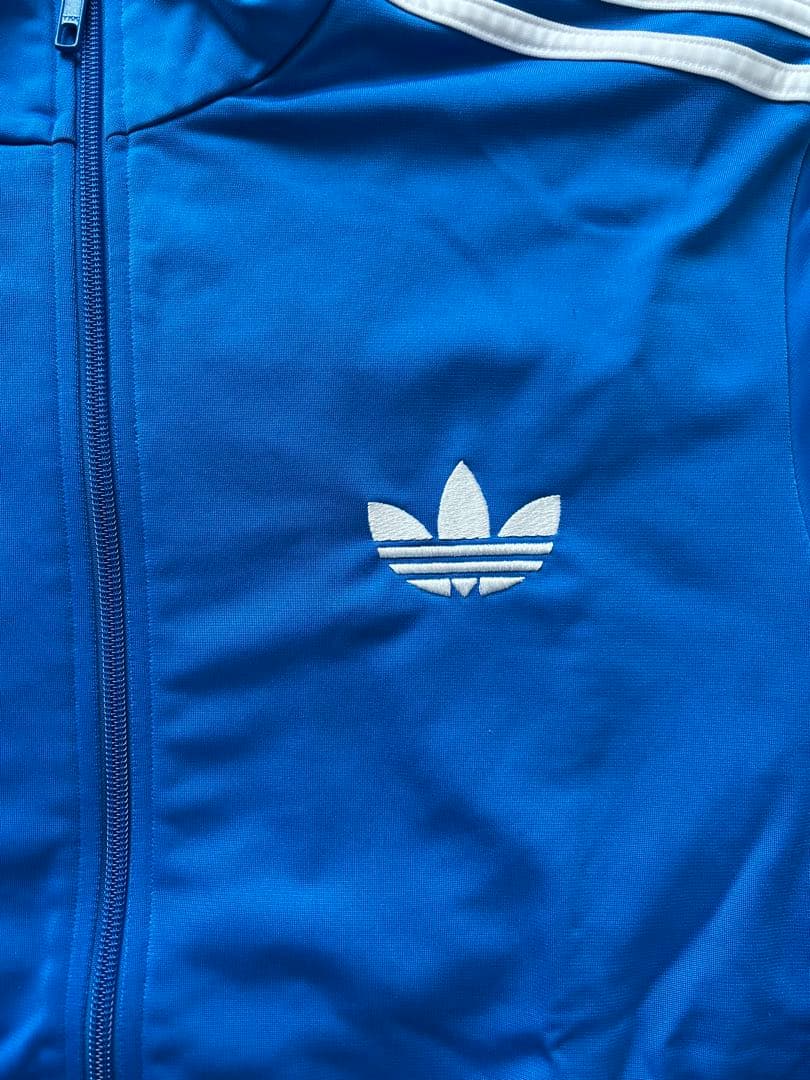 adidas ジャージ セットアップ