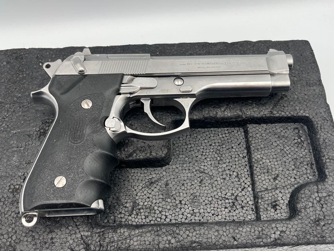 東京マルイ M92F クロームステンレス ガスガン 箱付き
