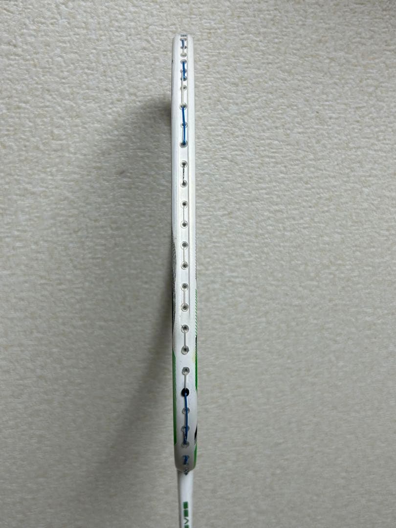 バドミントンラケット