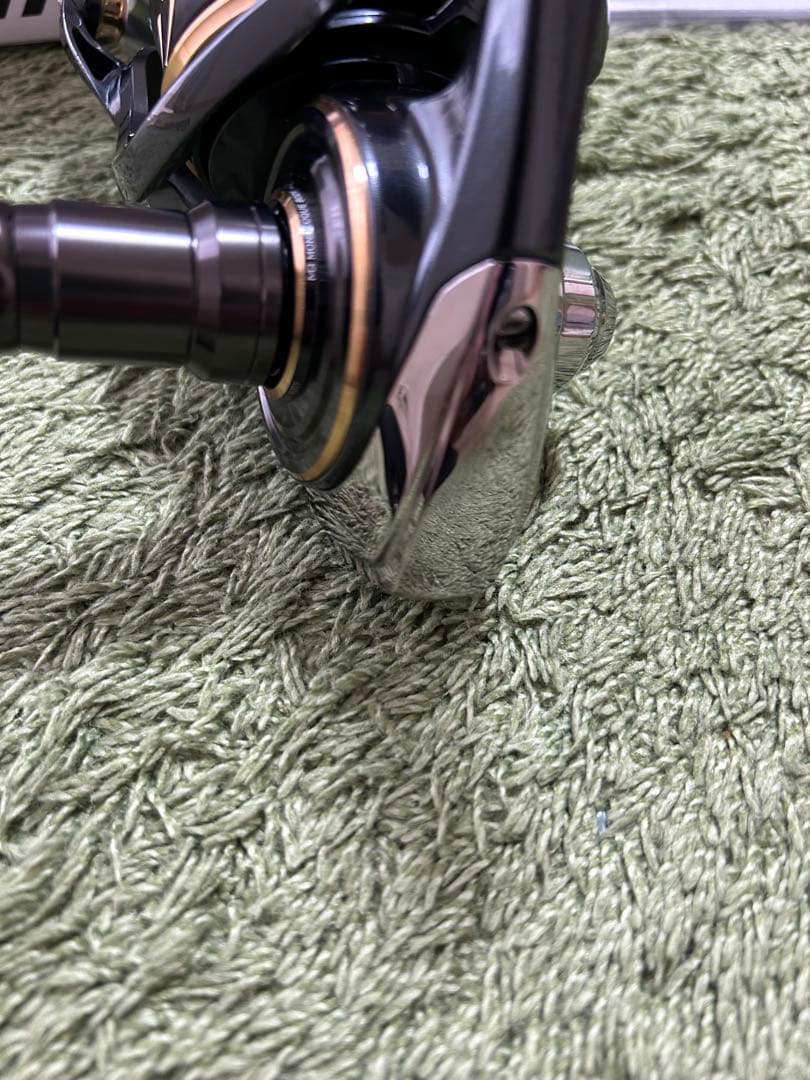 Daiwa CALDIA SW 8000-H スピニングリール