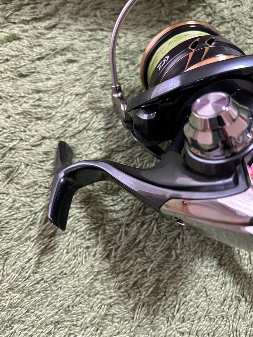 Daiwa CALDIA SW 8000-H スピニングリール