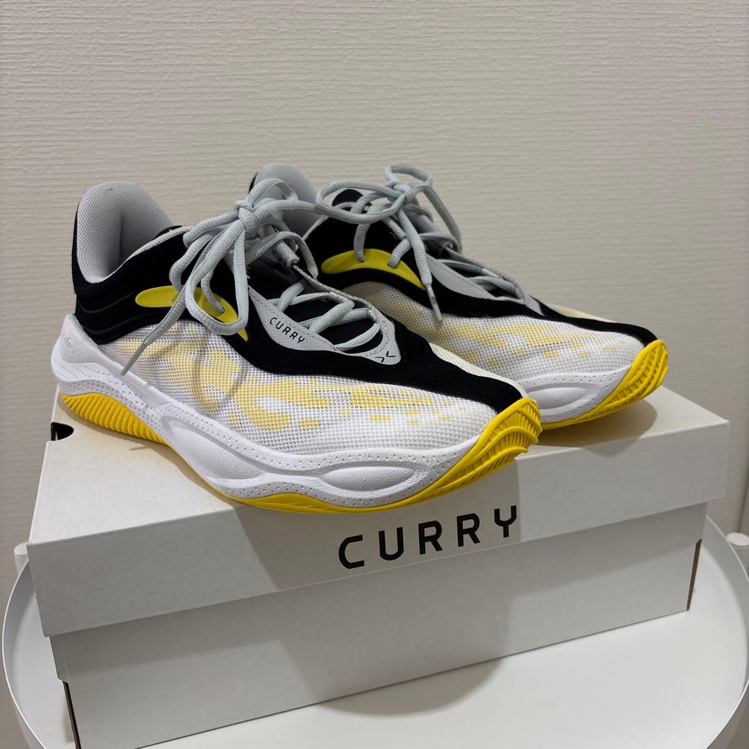 CURRY バスケットボールシューズ ブラック/ホワイト/イエロー