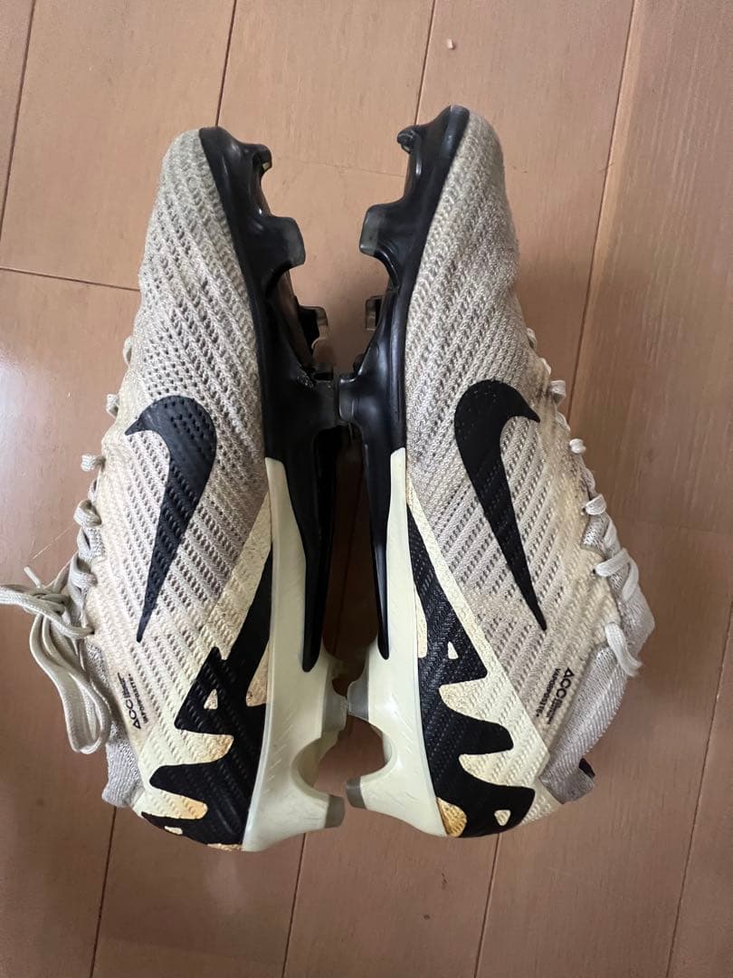 Nike スパイクシューズ ベージュ/ブラック