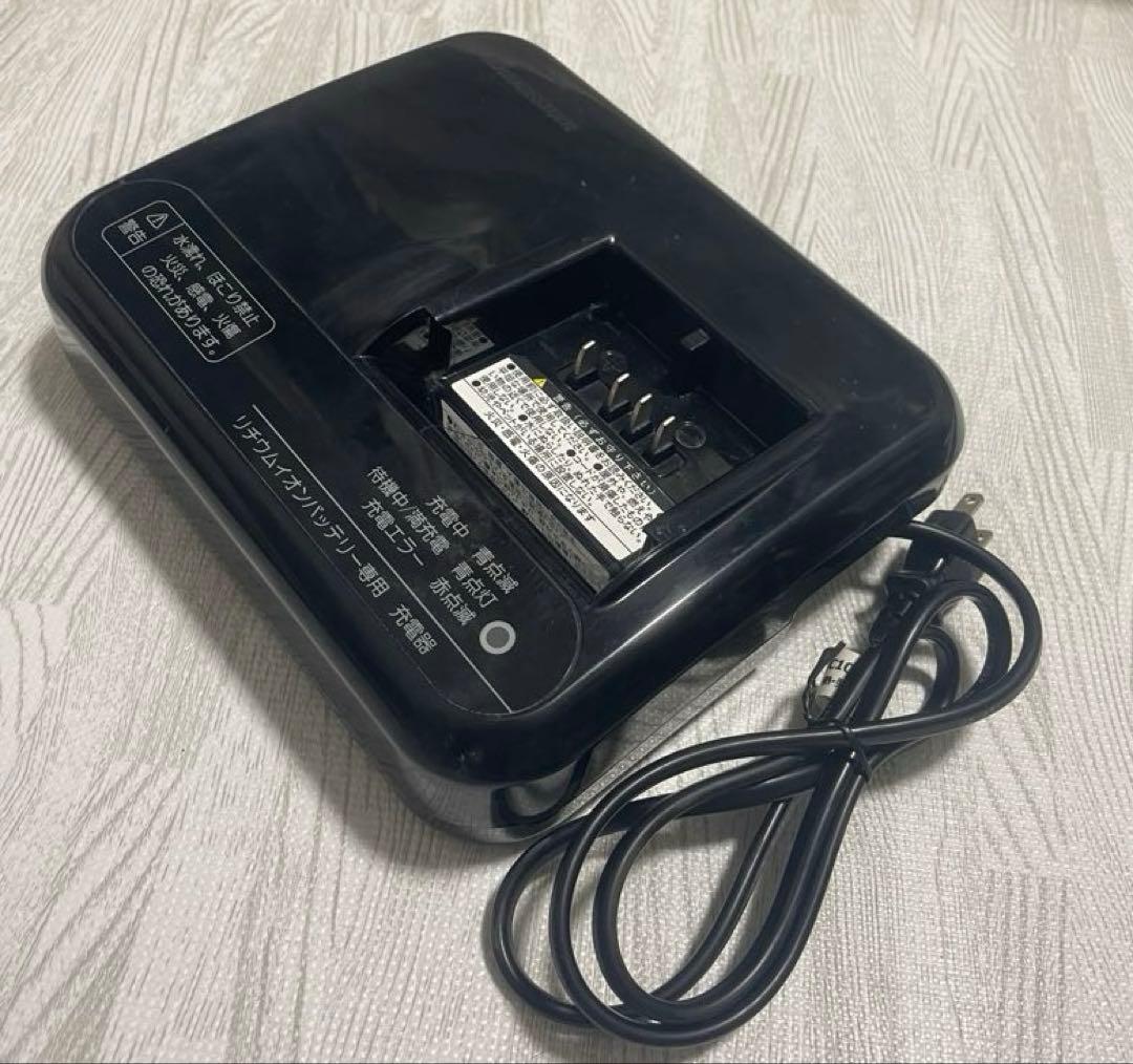 ブリヂストン電動自転車　充電器　P5568