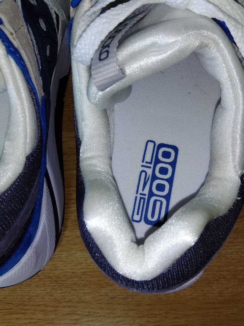 SAUCONY スニーカーズ GRID 9000
