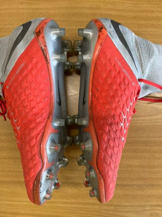 ナイキ　サッカースパイク二足売り