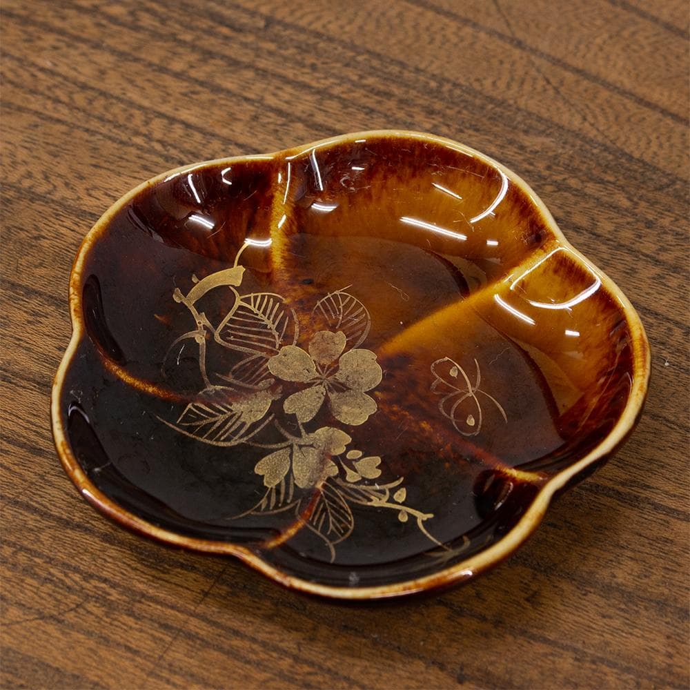 布志名焼 民芸 小皿4枚 桜型 桜絵 金彩 鉄釉