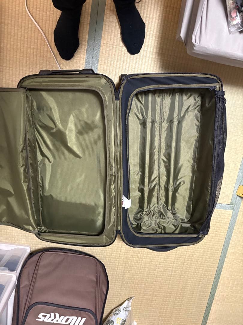 と*ん様 VOLCOM キャリーケース　GLOBETROTTER LUGGAGE