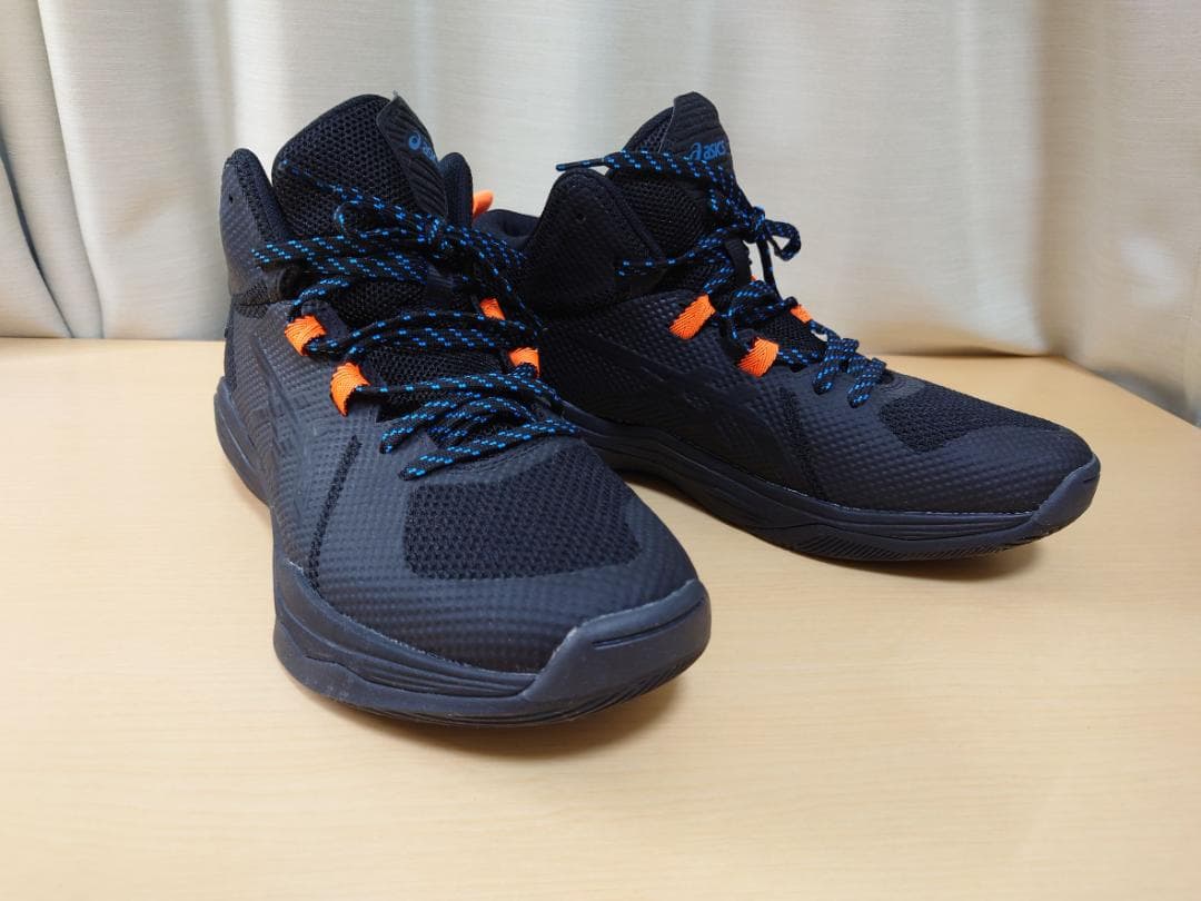 asics バスケットボールシューズ NOVA FLOW ブラック/オレンジ