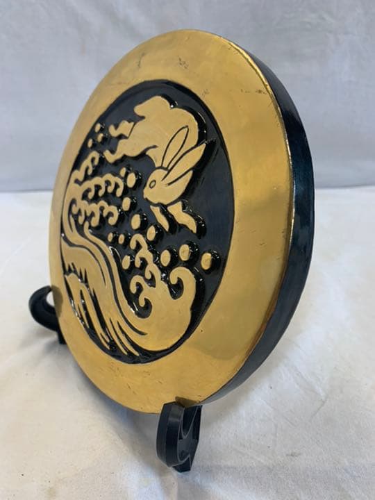 丸に波兎 金焼物 家紋