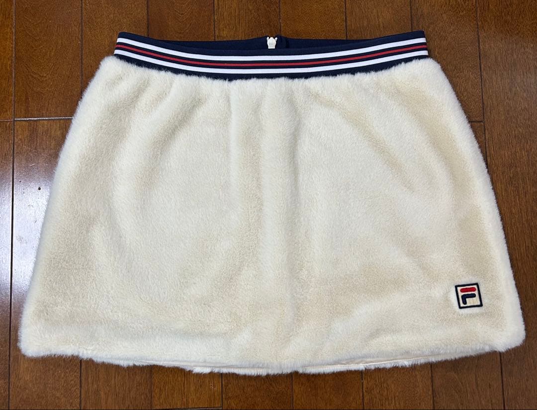 フィラ　モコモコ テニススコート　Mサイズ