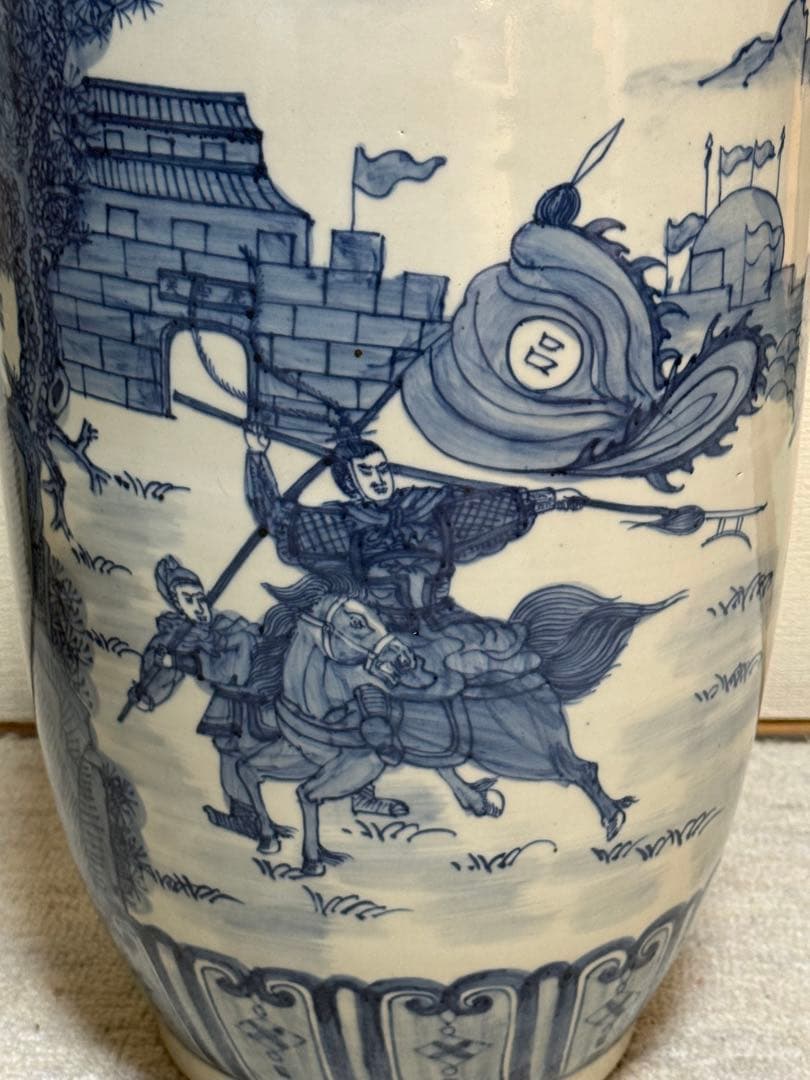 中国　染付　三国志人物図大瓶　大明万暦年製銘　高さ約54.4cm 260408