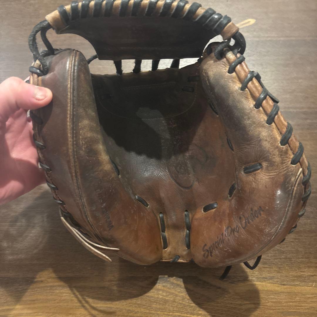 ハタケヤマ　 硬式グローブ ブラウン