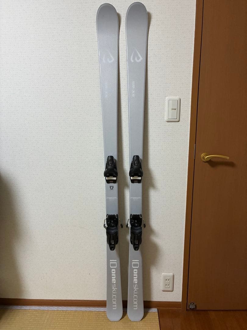 ID one スキー　SR-X5 167cm ルック　NX10
