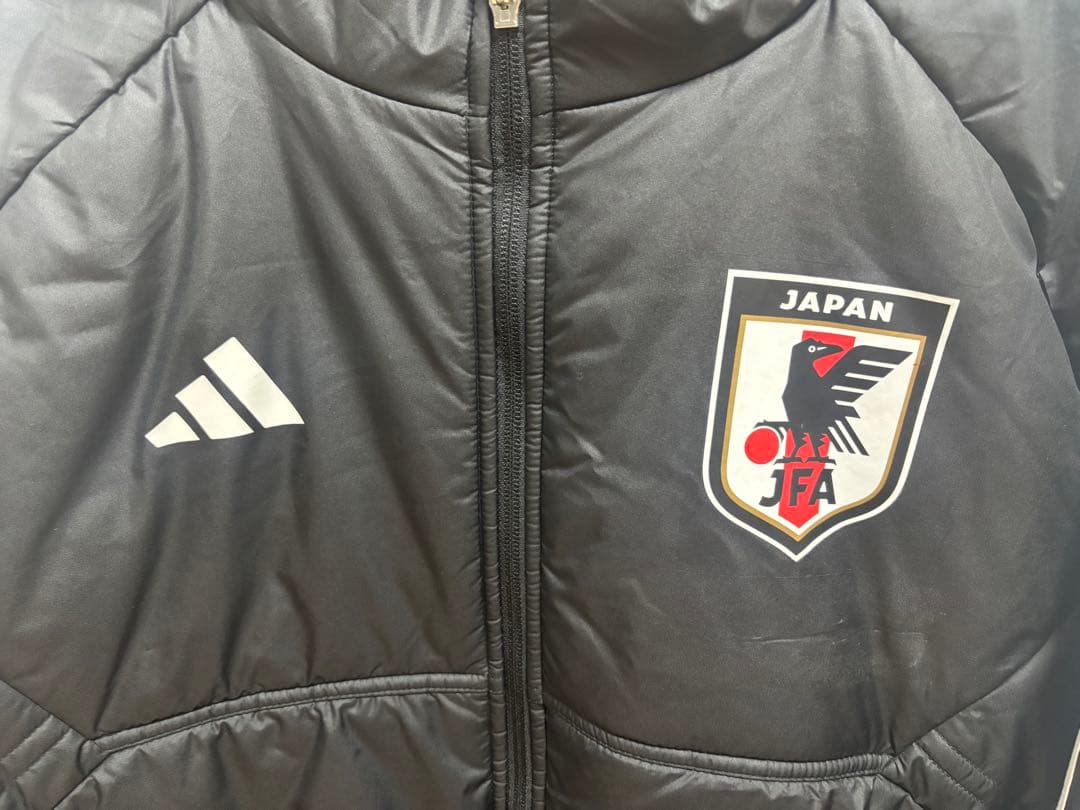 日本代表　TIRO23ダウンジャケット