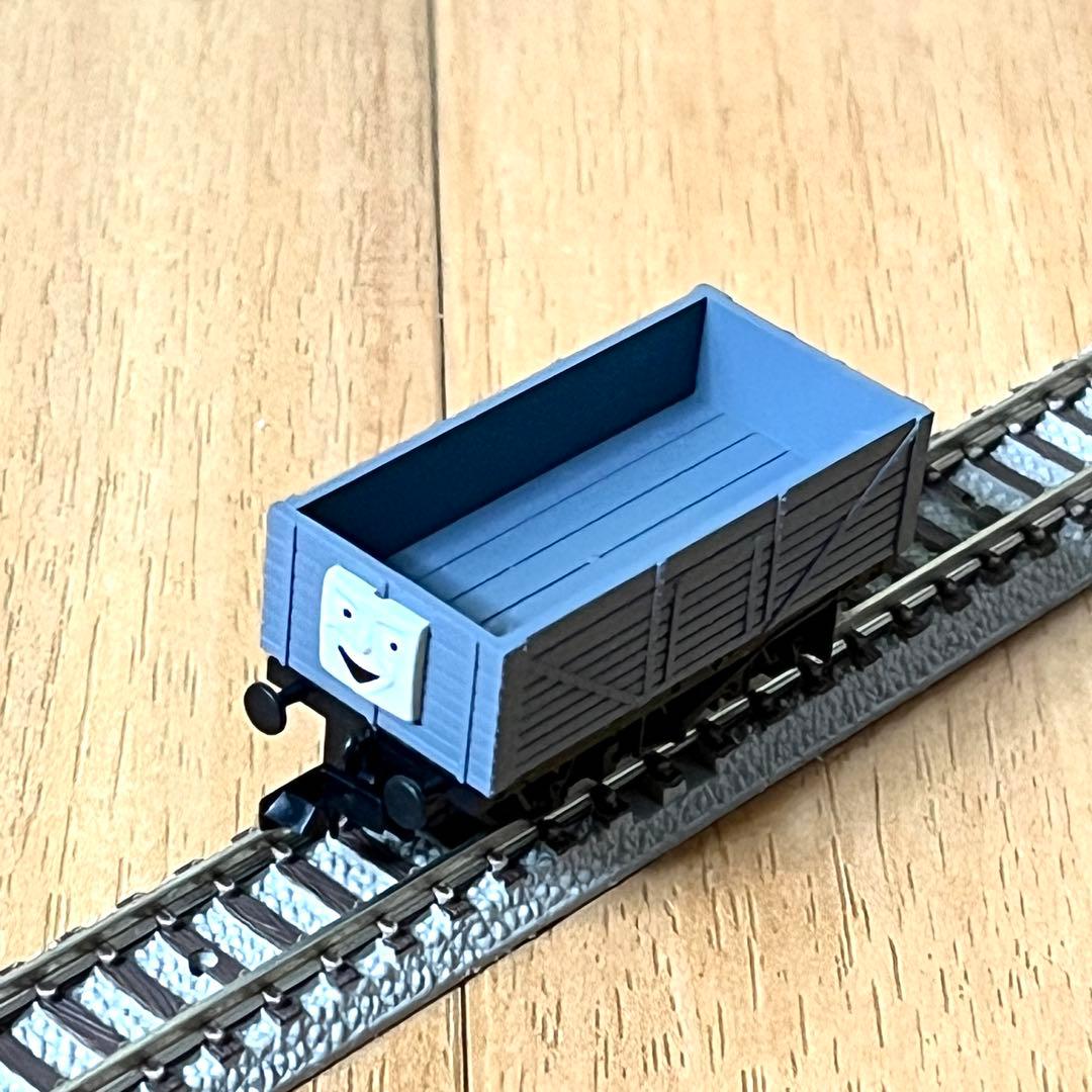 TOMIXきかんしゃトーマススタートセット +【絶版品】黄色のタンク貨車セット