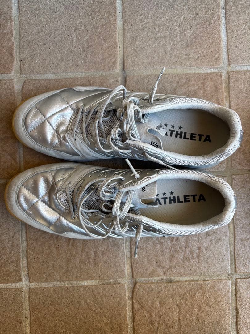 ATHLETA シルバー フットサルシューズ　27.5cm