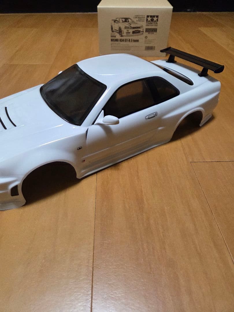 タミヤ R34 GT-R Z-tune 塗装済完成ボディ　ラジコンボディ