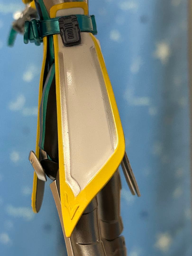 【欠品・塗装ハゲあり】フィギュアーツ　仮面ライダーリバイスセット
