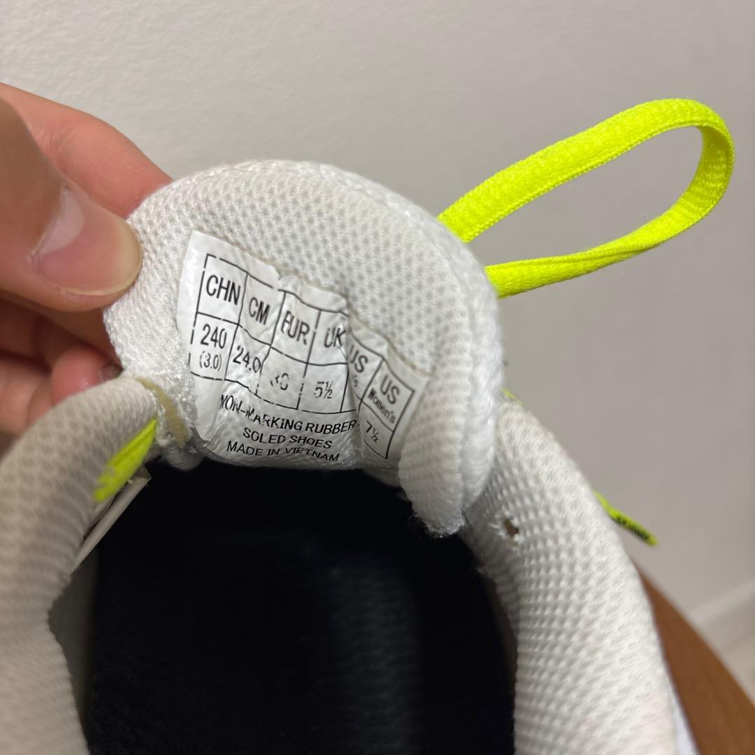 YONEX COMFORT Z -サイズ24.0-