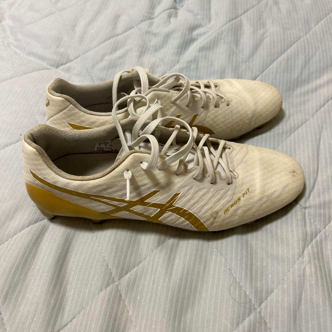 ASICS dslight サッカースパイク　ホワイトゴールド　MIX 27cm