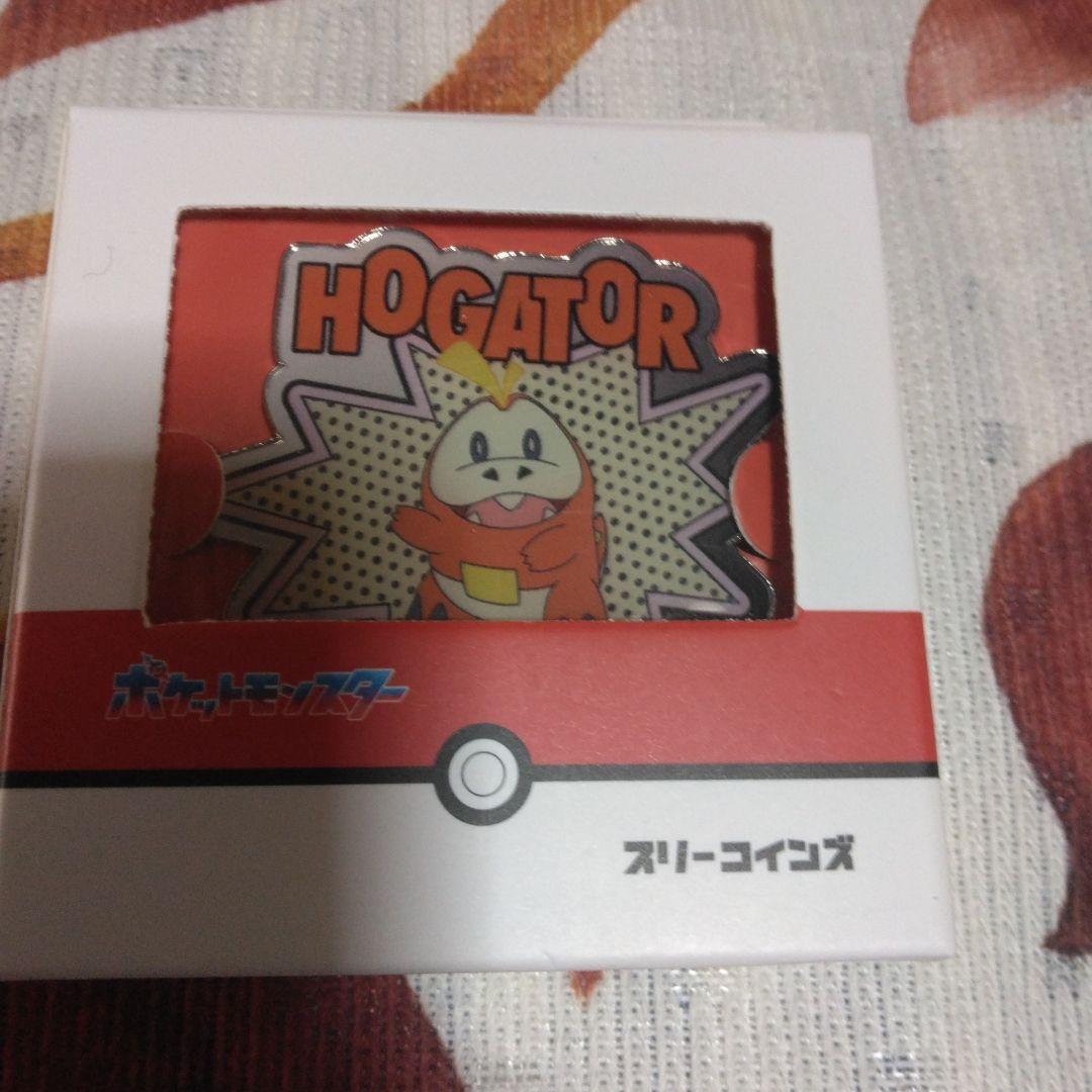 ポケモン　スリーズ　ピンバッチ