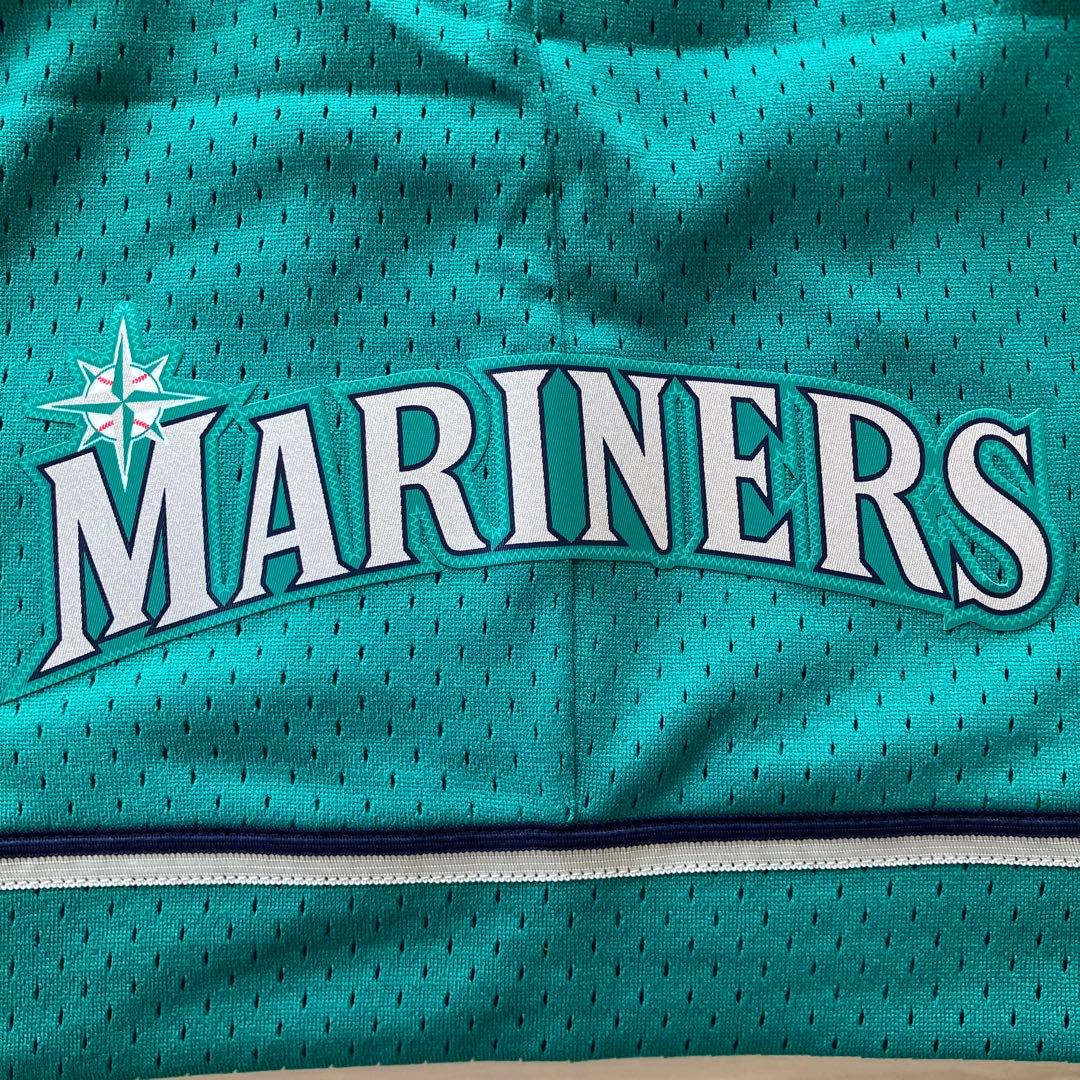 【新品】メジャーリーグ　MLB シアトル・マリナーズ　ハーフパンツ　バスパン
