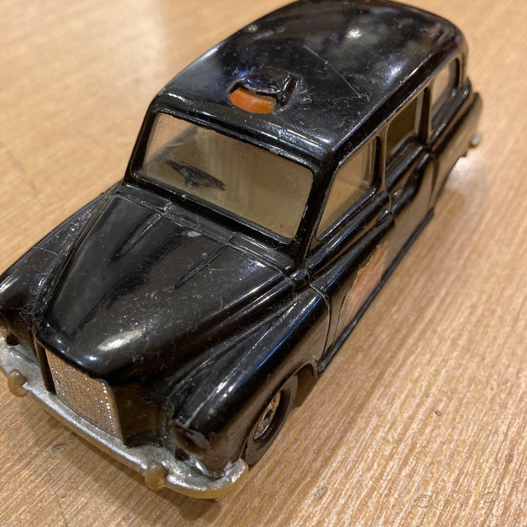 ロンドン・タクシー ミニカー コーギー社初期モデル