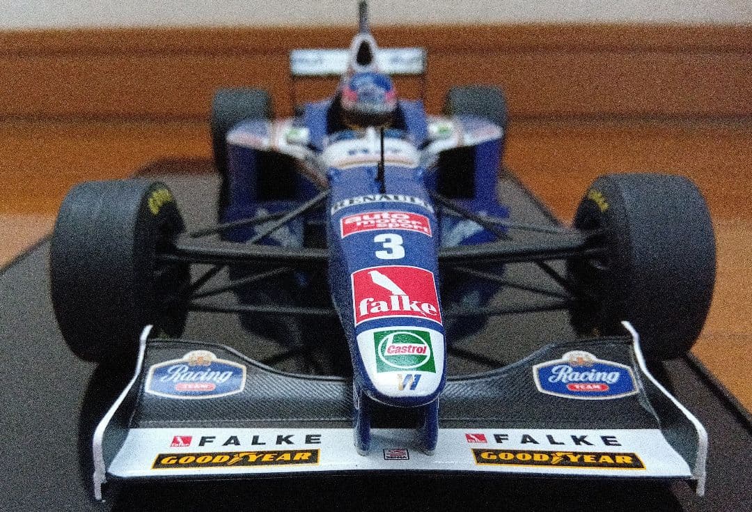 1997 1/18 WilliamsRenault FW19J.ビルニューブ