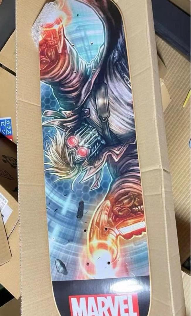 【新品未使用】MARVEL　マーベル　スケートボード　スター・ロード