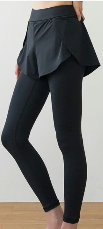 SUKALA　 ショートパンツ付きベーシックレギンスLLサイズ