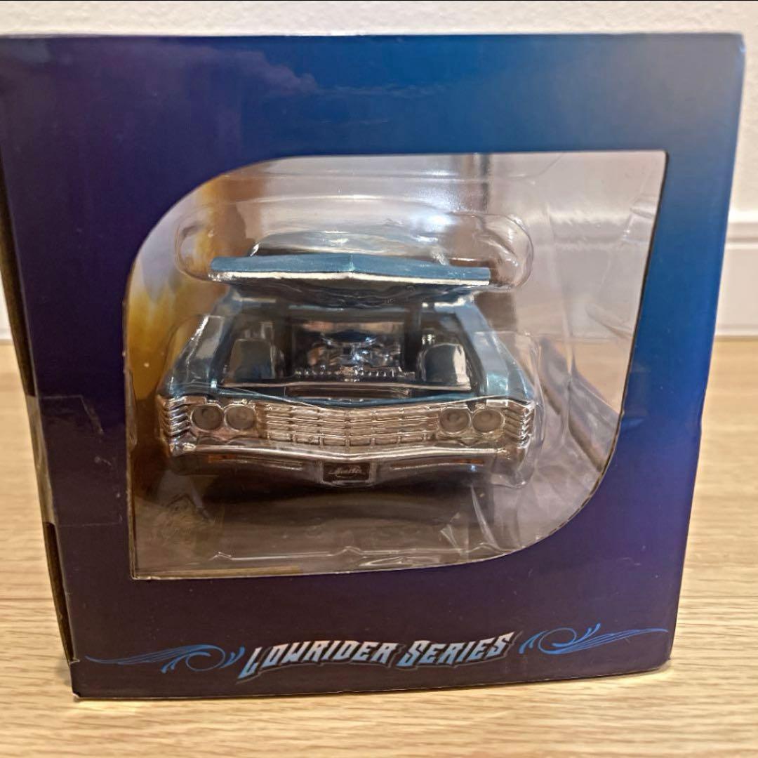 新品絶版1/24 ローライダー　1967インパラ　ミニカー　jada toys