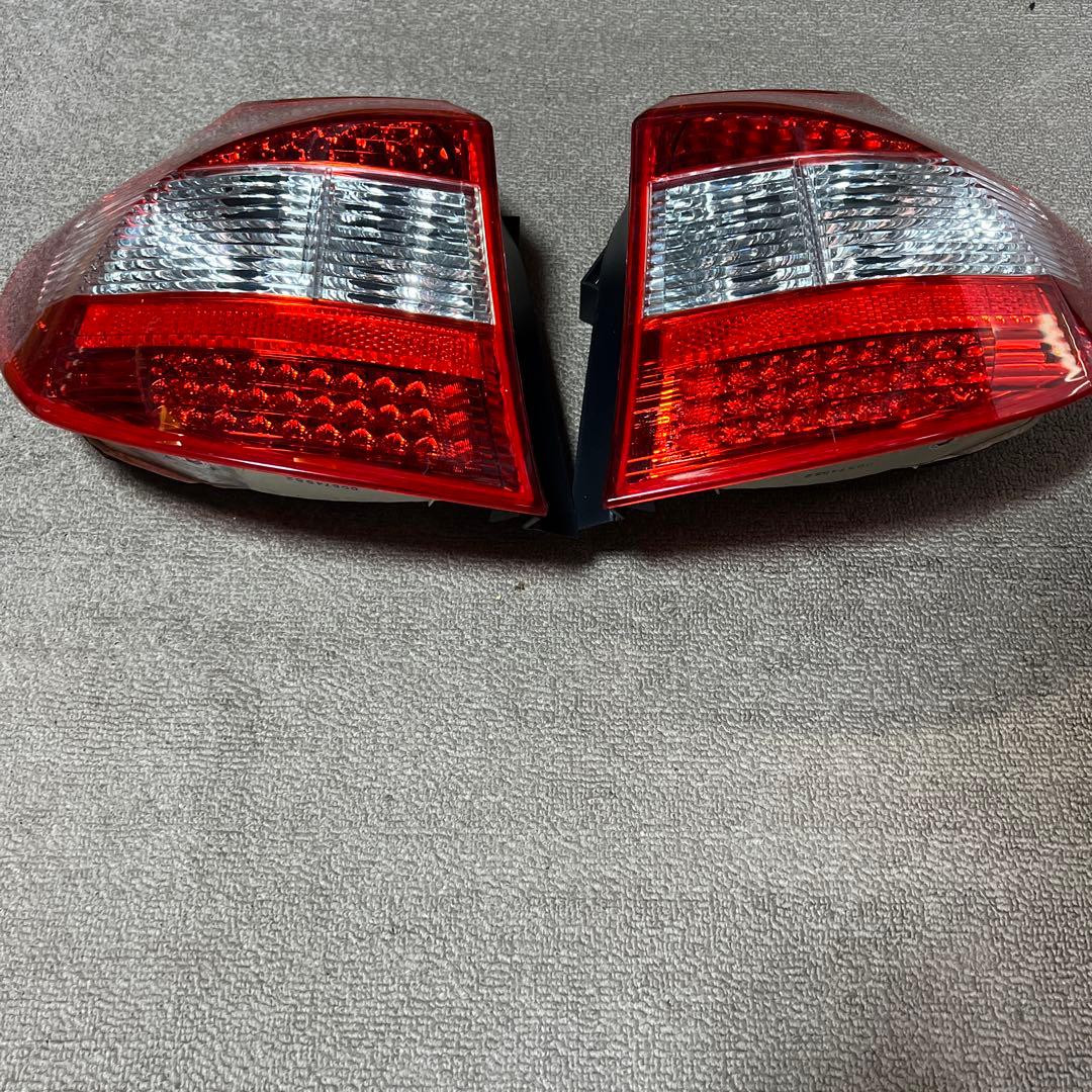 希少  E87前期LEDテールライト左右セット