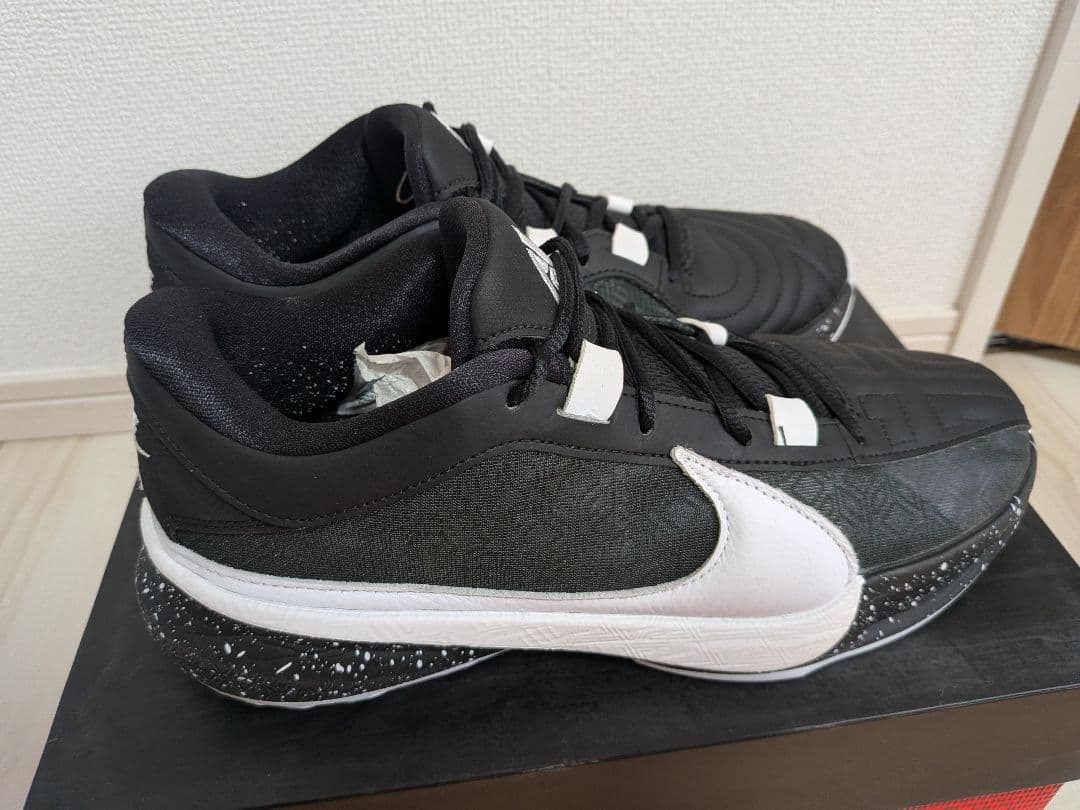 シューズ(男性用) Nike zoom freak 5