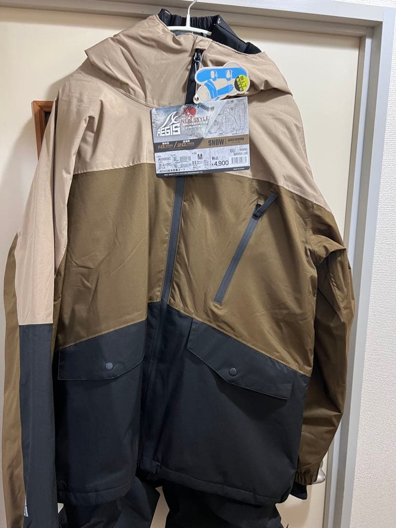 M size ワークマン　イージス　防水防寒スーツ