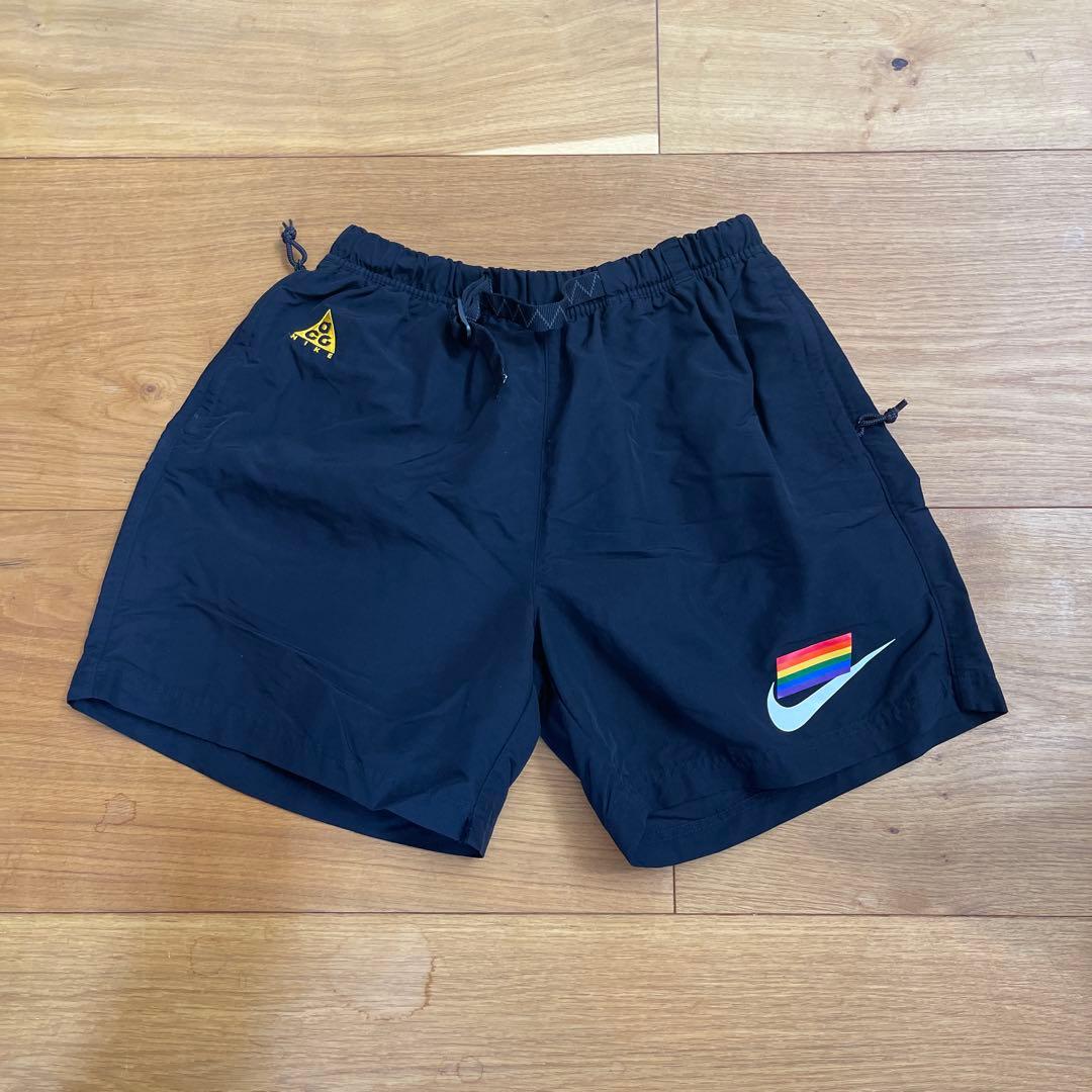NIKE ACG ショートパンツ