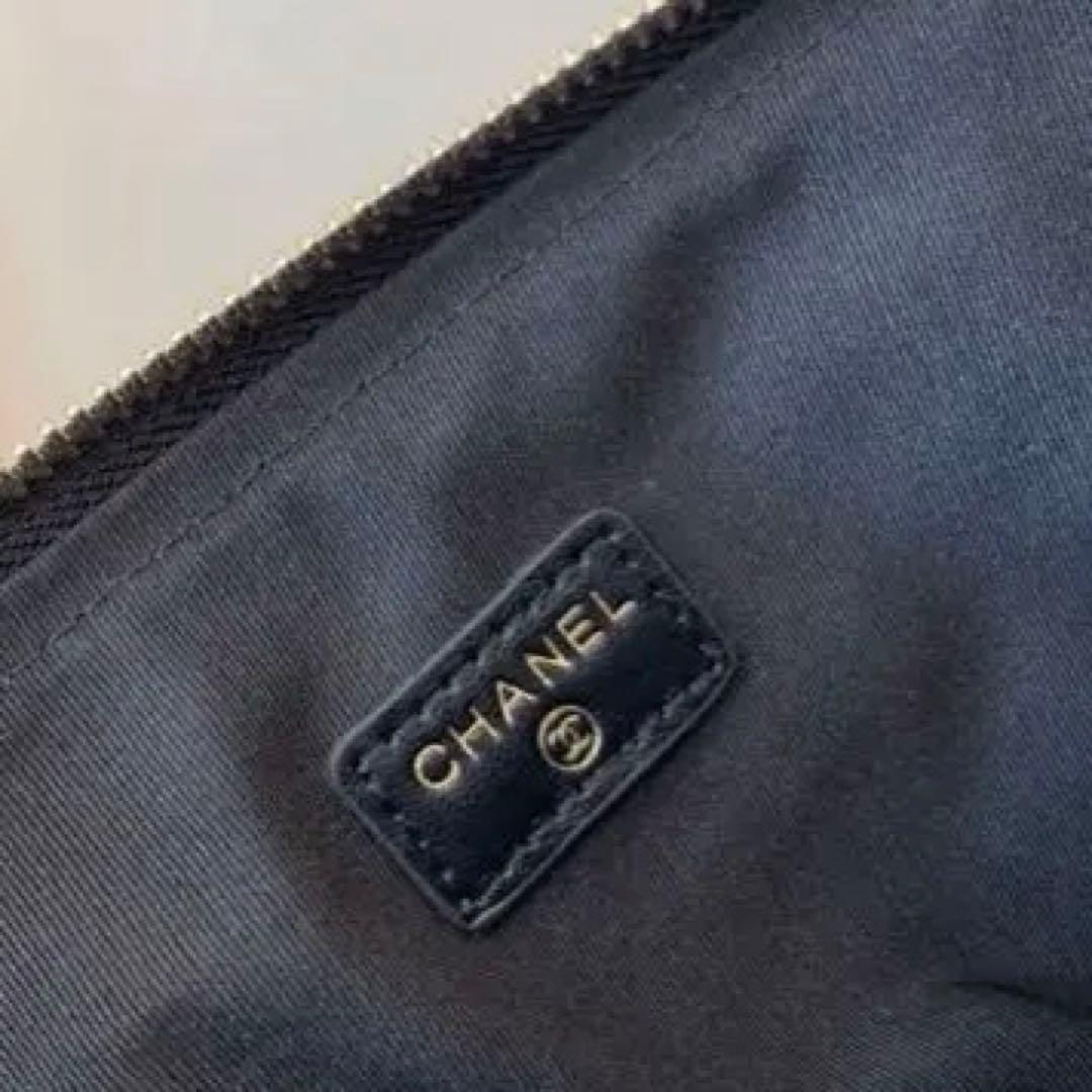 [新品]CHANELシャネル　ベルベット調　コスメメイクアップポーチ　ノベルティ
